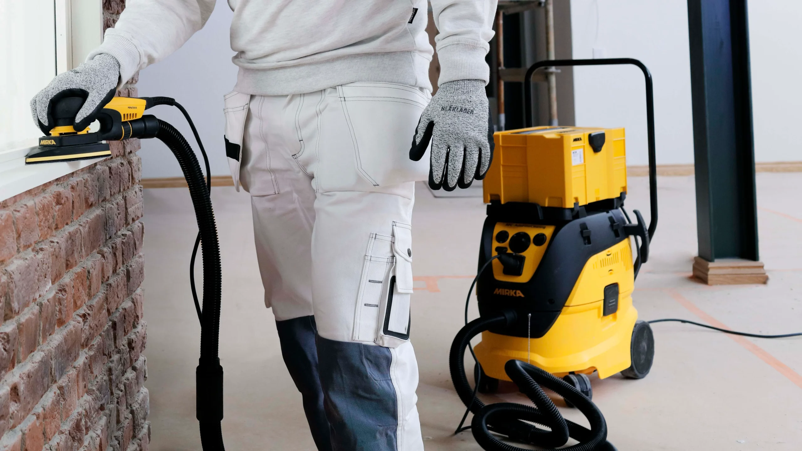 mirka-delta-vacuum-dust-extractor-dustless-2200x1238